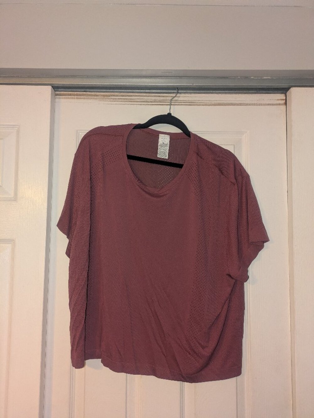 3X - Old Navy Fluid Seamless Athletic Tee - NWOT